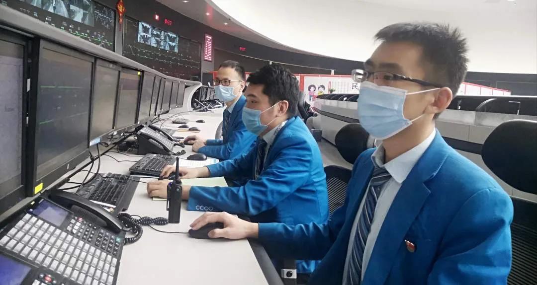 人民日报:开学季,天津地铁3号线暖心服务,保证师生无忧出行